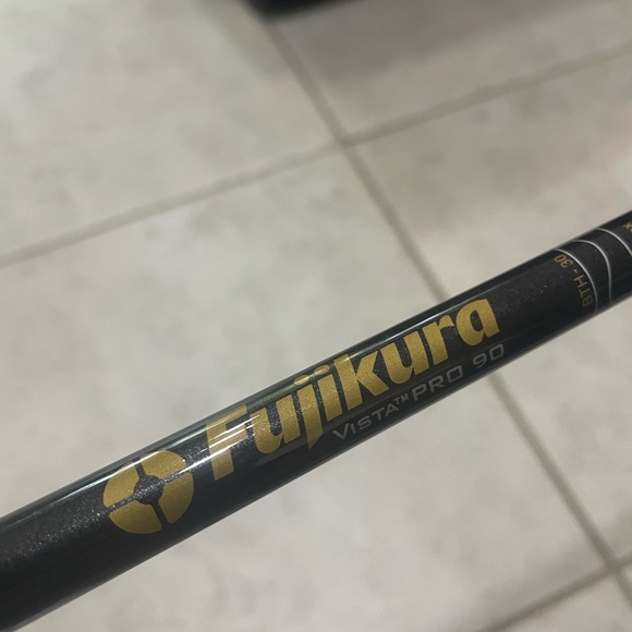 Fujikura Vista Pro 90 Graphite Golf Shaft In X flex - Picture 1 of 9
